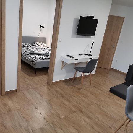 Pubyland Rooms & Apartments Rogatec Esterno foto
