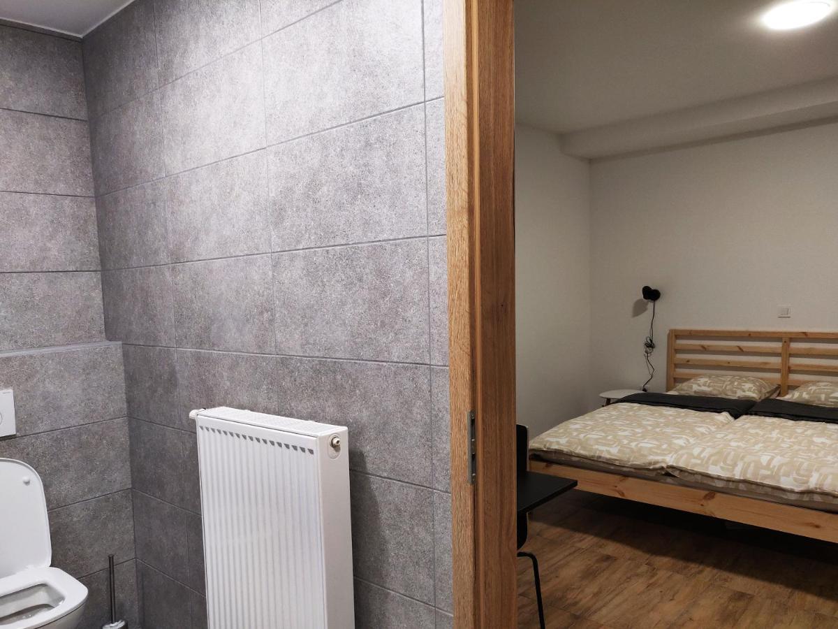 Pubyland Rooms & Apartments Rogatec Esterno foto