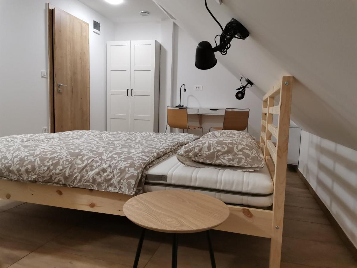 Pubyland Rooms & Apartments Rogatec Esterno foto