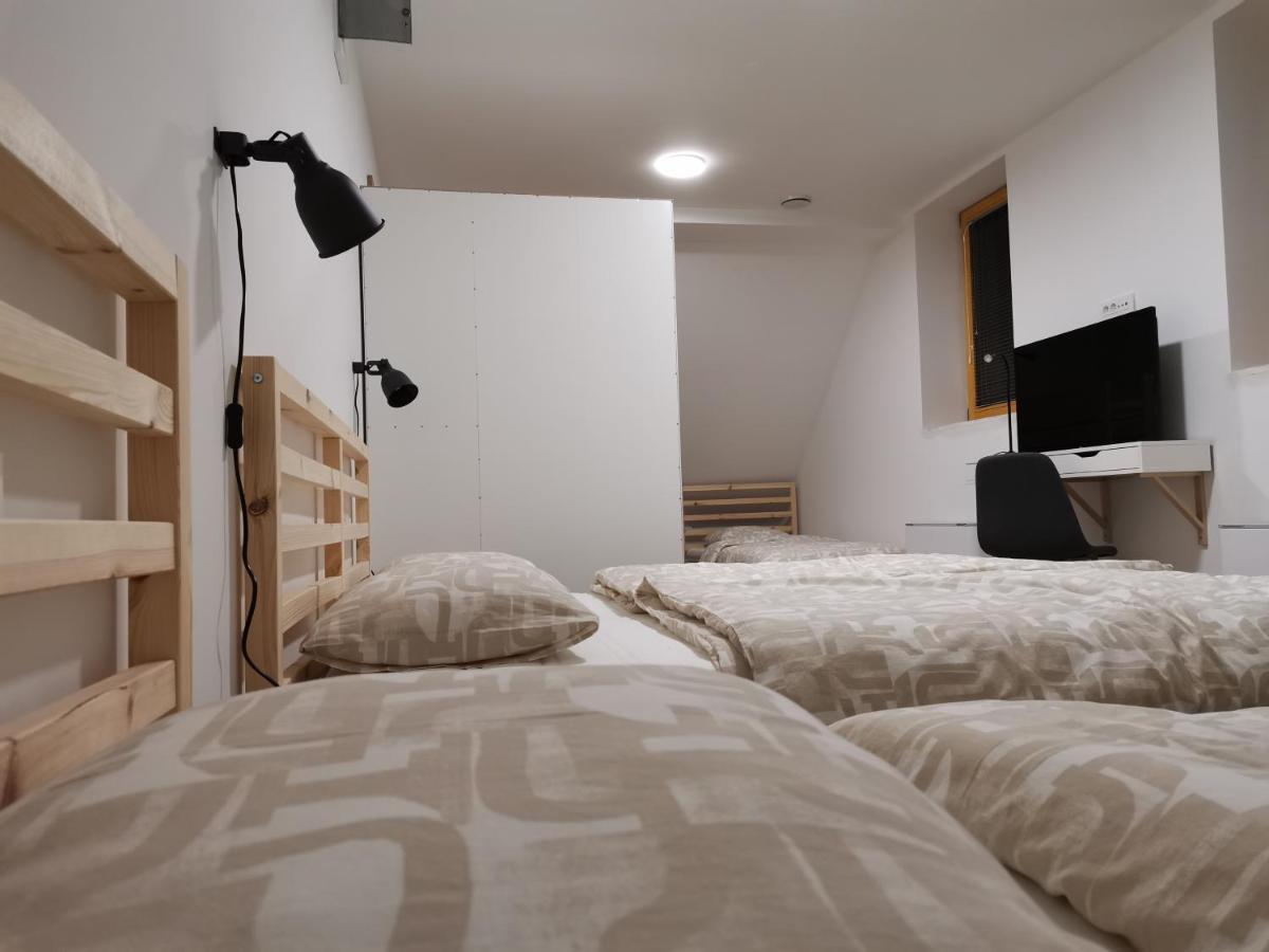 Pubyland Rooms & Apartments Rogatec Esterno foto